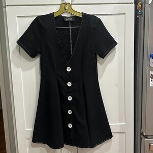jeu illimite womens Black Dress with large ivory buttons